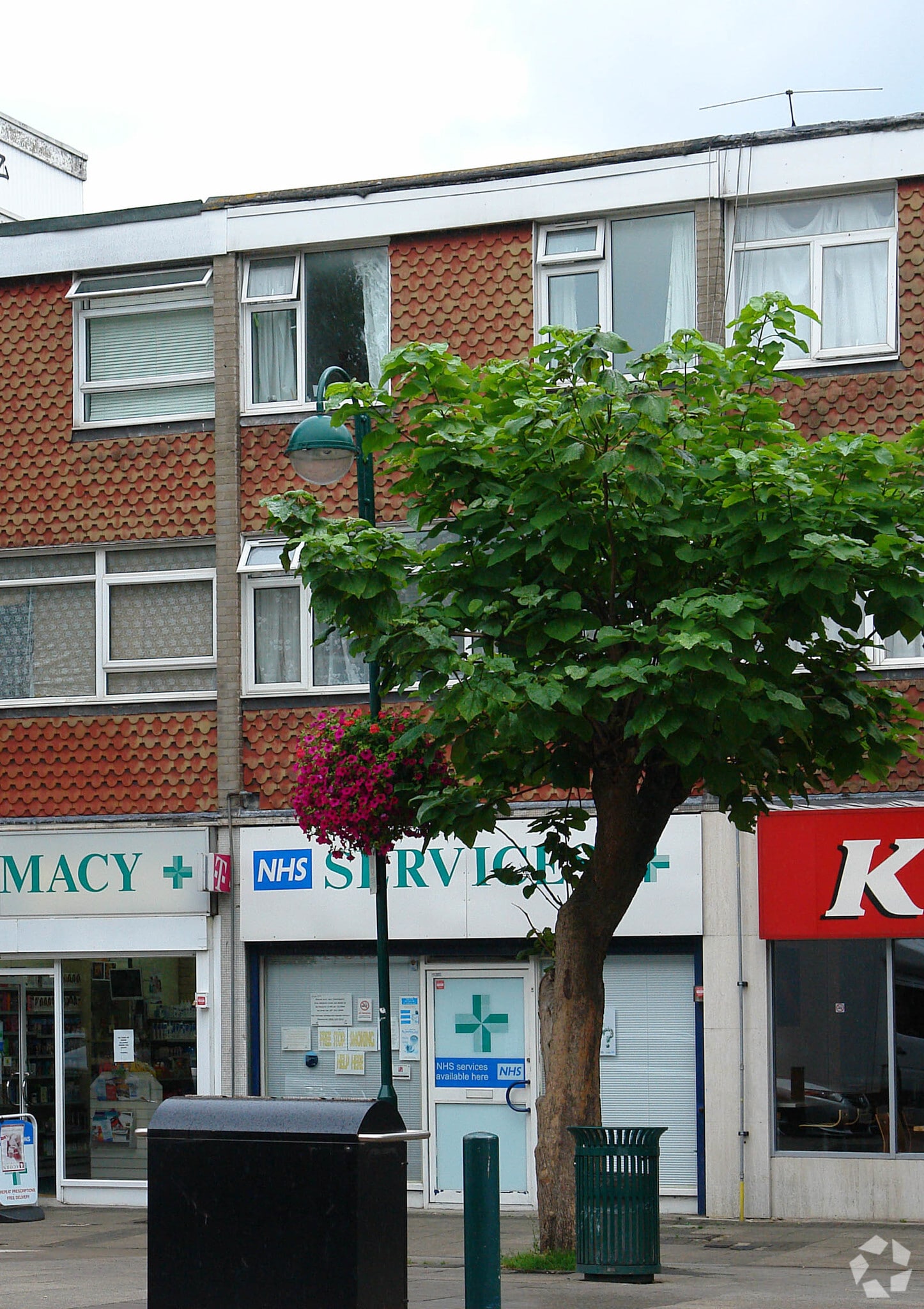 82 High St, West Drayton à vendre Photo principale– Image 1 sur 2