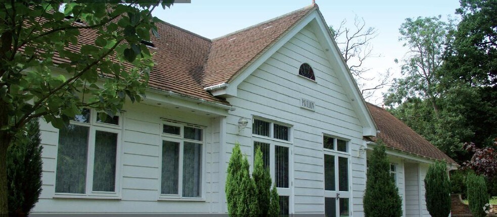 Chesham Rd, Berkhamsted à louer - Photo principale – Image 1 sur 4