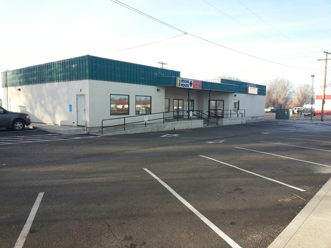 1350-1370 NE 3rd St, Prineville, OR à louer - Photo principale – Image 1 sur 13