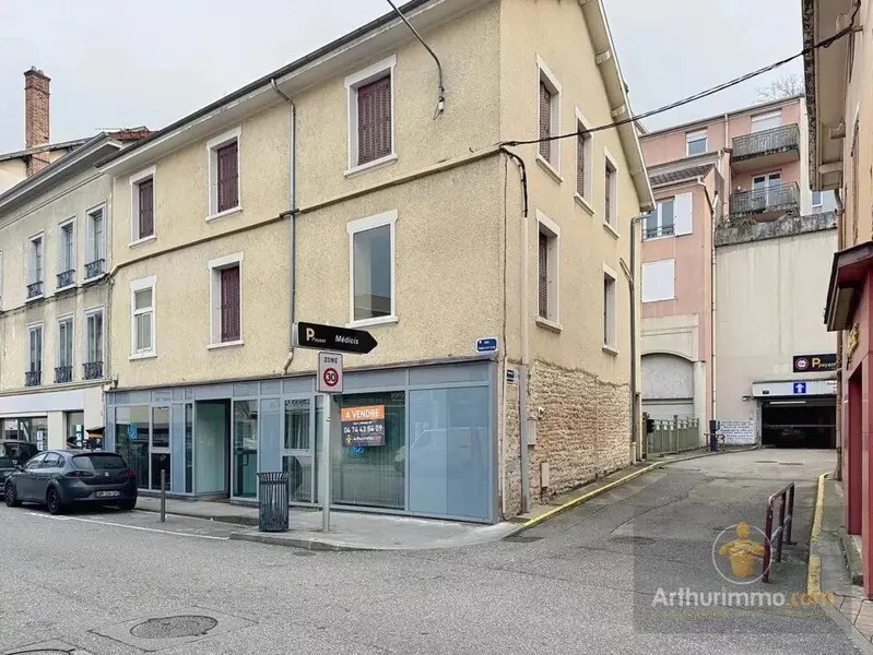 2 Rue Pontcottier, Bourgoin-Jallieu à vendre Photo de l’immeuble– Image 1 sur 12