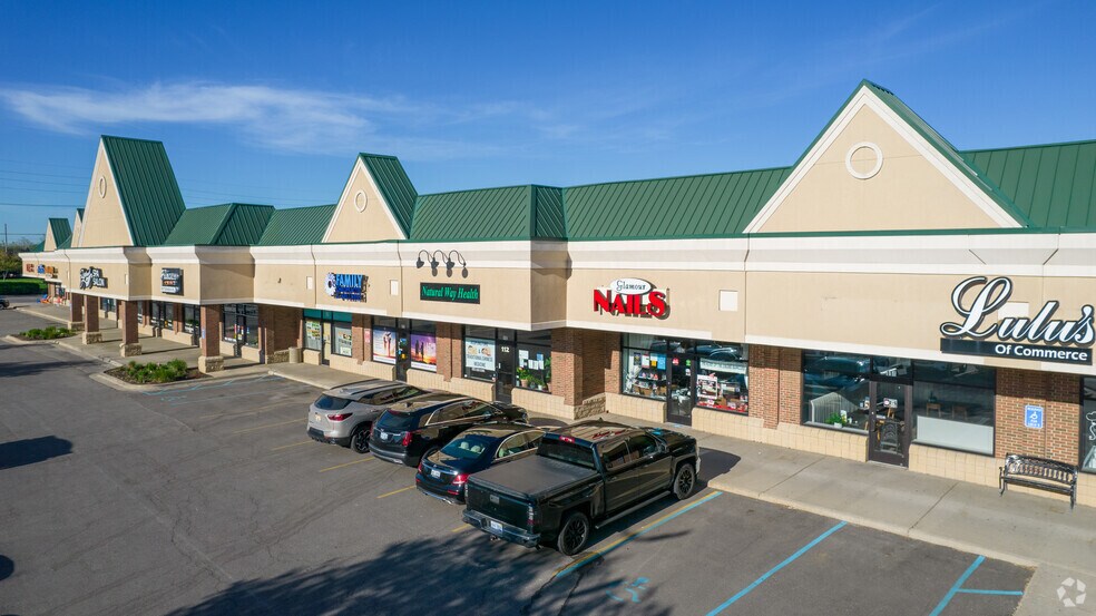 1001 Welch Rd, Commerce Township, MI à louer - Photo de l’immeuble – Image 3 sur 11