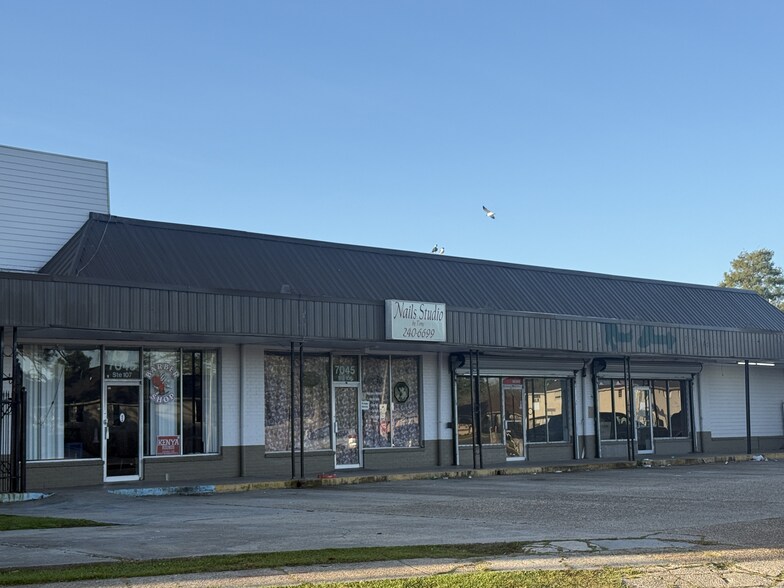 7045 Read Blvd, New Orleans, LA à louer - Photo de l’immeuble – Image 3 sur 6