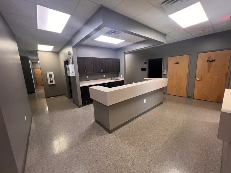 5207 Essen Ln, Baton Rouge, LA à louer - Photo de l’immeuble – Image 1 sur 34