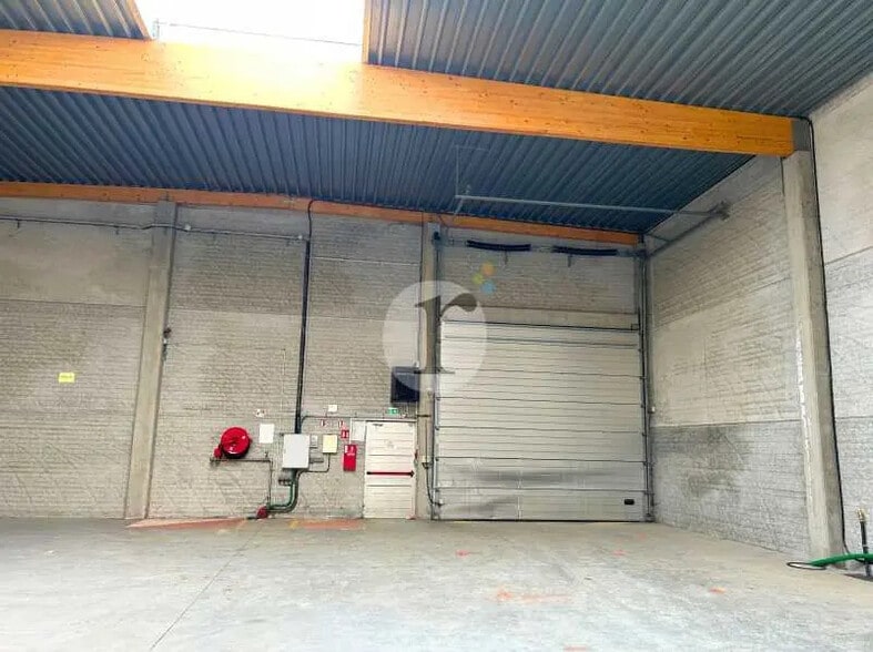 Local d'activités dans Cysoing à vendre - Photo intérieure – Image 2 sur 3