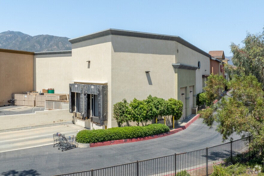 11762-11950 De Palma Rd, Corona, CA à louer - Photo de l’immeuble – Image 2 sur 4