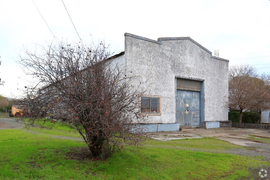 3302 & 3330 Broadway St portefeuille de 2 biens à vendre sur LoopNet.fr - Photo de l’immeuble – Image 1 sur 4