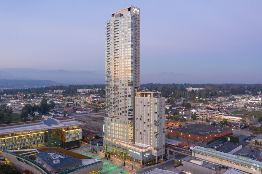13475 Central Av, Surrey, BC à louer - Photo principale – Image 1 sur 16