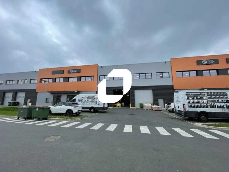 28 Chemin Latéral, Romainville à louer - Photo de l’immeuble – Image 1 sur 23
