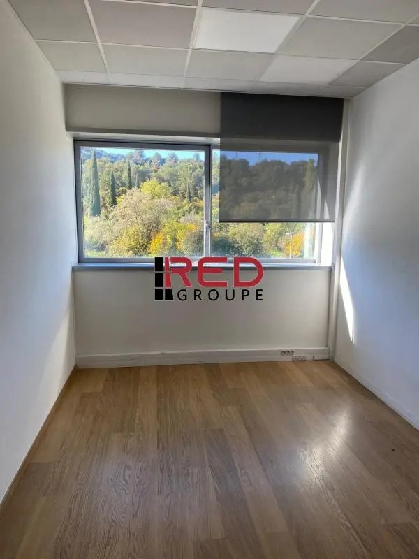 Bureau dans Aubagne à louer Photo de l’immeuble– Image 1 sur 6