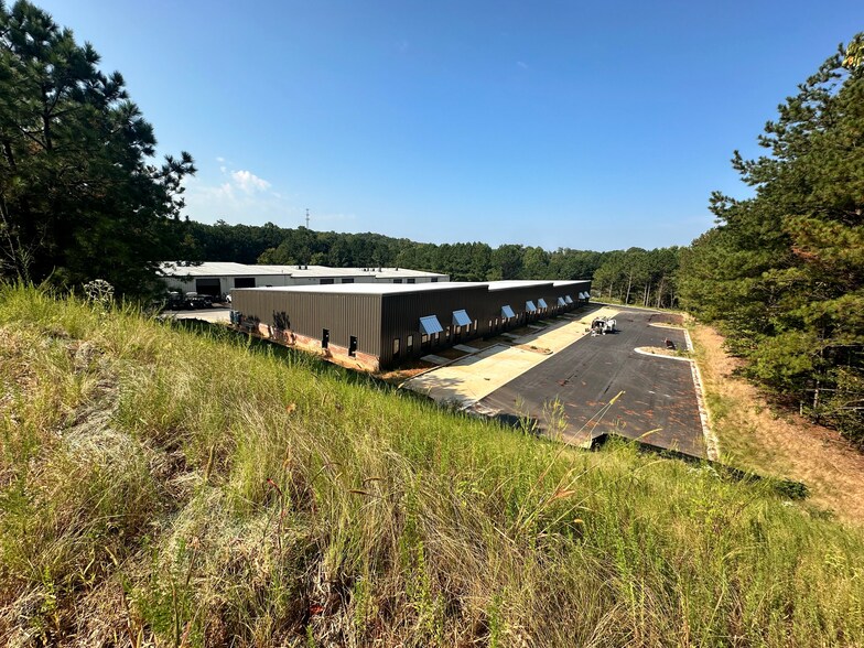 5905 Steeplechase Blvd, Cumming, GA à louer - Photo de l’immeuble – Image 2 sur 25