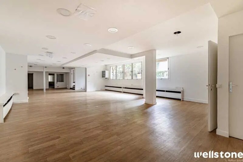 17-19 Rue De La Croix Nivert, Paris à louer - Photo de l’immeuble – Image 2 sur 10