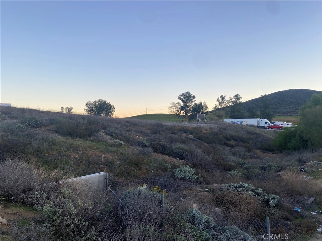 0 Camino Del Norte, Lake Elsinore, CA à vendre Photo principale– Image 1 sur 6