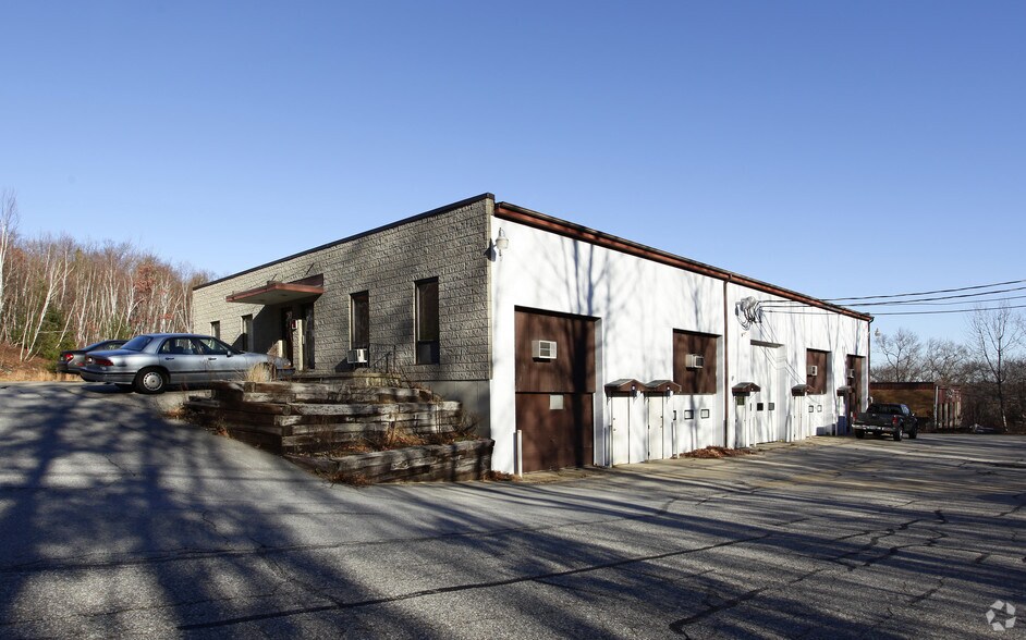 Londonberry Tnpk Portfolio portefeuille de 3 biens à vendre sur LoopNet.fr - Photo principale – Image 2 sur 3