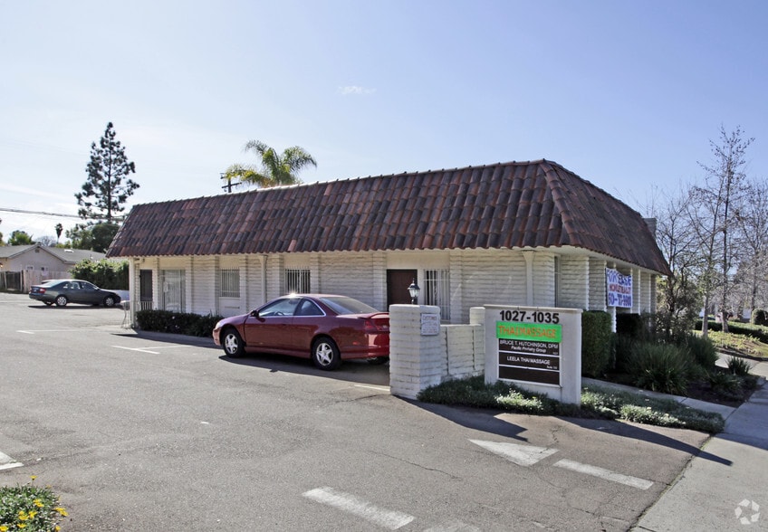 1027 E Grand Ave, Escondido, CA à vendre - Photo de l’immeuble – Image 2 sur 18