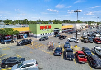 Plus de détails pour 907-1015 S WW White Rd, San Antonio, TX - Local commercial à louer