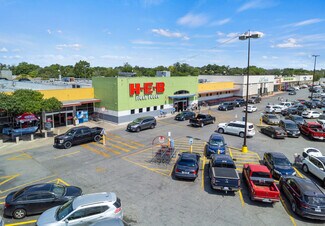 Plus de détails pour 907-1015 S WW White Rd, San Antonio, TX - Local commercial à louer
