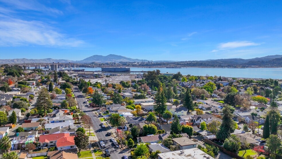 1125 E 5th St, Benicia, CA à louer - Photo de l’immeuble – Image 3 sur 10