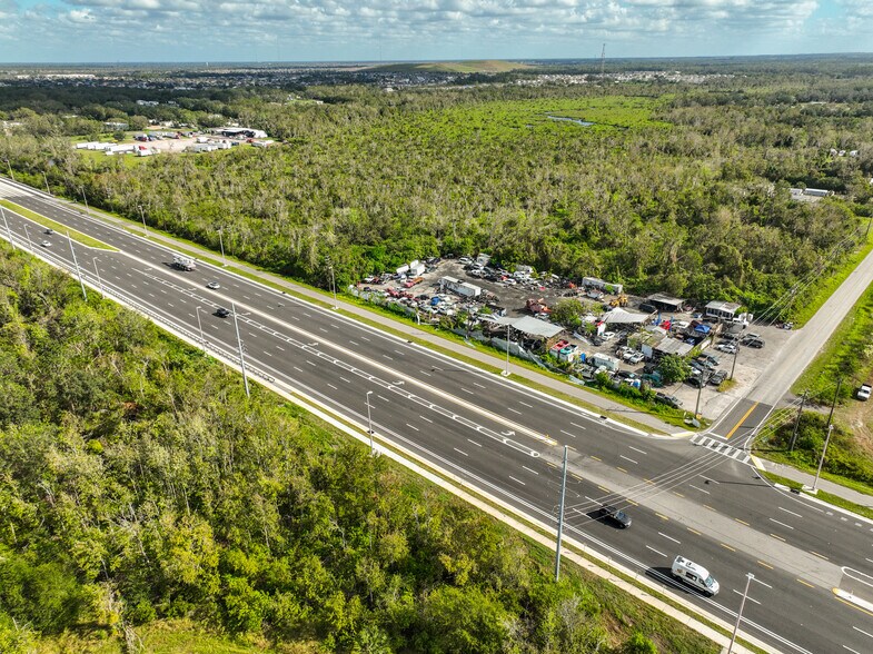 10502 Bill Tucker Rd, Wimauma, FL à vendre - Photo de l’immeuble – Image 2 sur 4