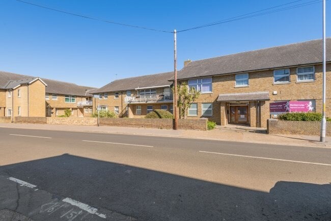 Blackburn Lodge Broa, Sheerness à vendre - Photo de l’immeuble – Image 2 sur 4