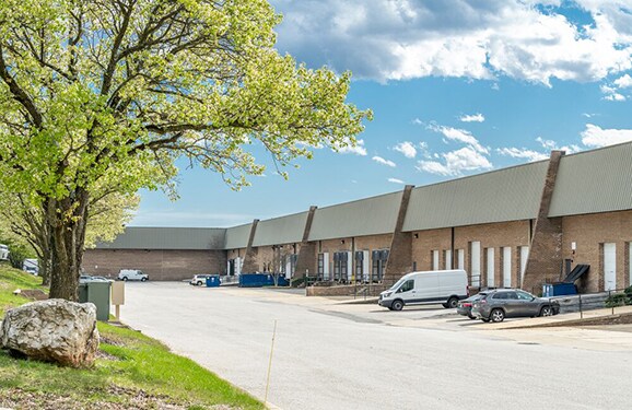 8679 Greenwood Pl, Savage, MD à louer - Photo de l’immeuble – Image 2 sur 7