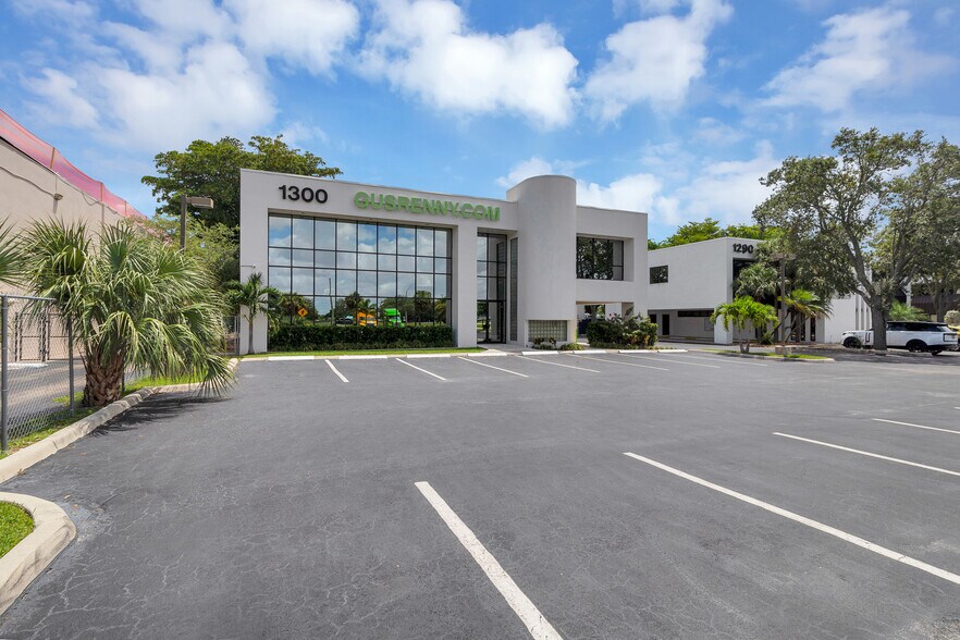 1300 Old Congress Ave, West Palm Beach, FL à vendre - Photo de l’immeuble – Image 2 sur 15
