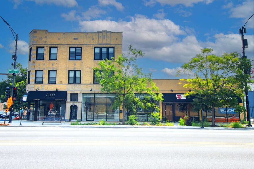 3751-3759 N Western Ave, Chicago, IL à vendre - Photo de l’immeuble – Image 2 sur 22