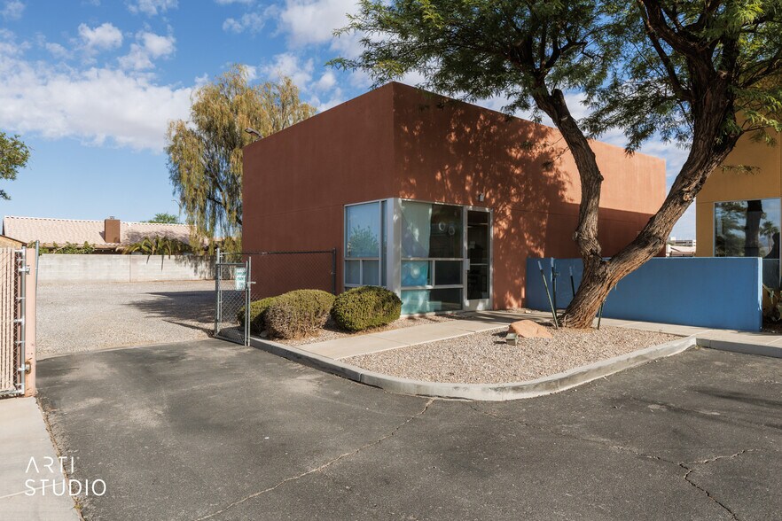 371 Riverside Rd, Mesquite, NV à vendre - Photo de l’immeuble – Image 2 sur 12