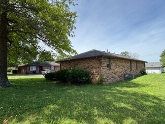 Plus de détails pour 1009 S Kansas Ave, Springfield, MO - Logement à vendre