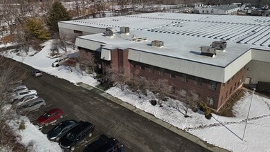 120 Quarry Dr, Milford, MA à louer Photo intérieure– Image 1 sur 6