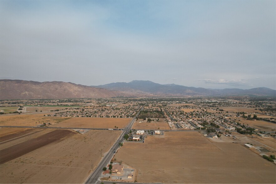 SWC S Sanderson Ave & Cottonwood Ave, San Jacinto, CA à vendre - Aérien – Image 2 sur 2