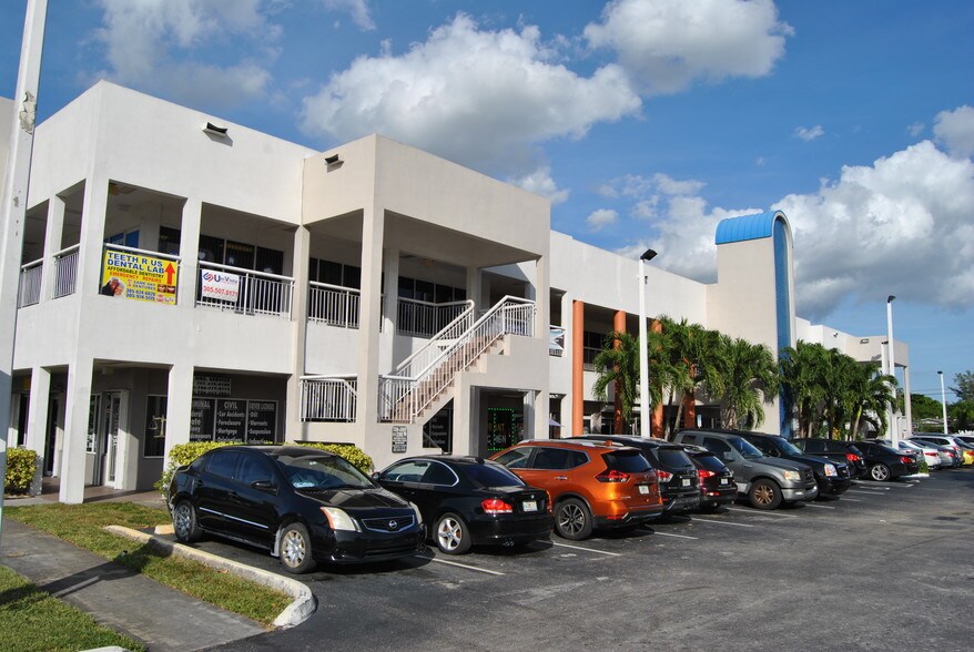 17325 NW 27th Ave, Miami Gardens, FL à vendre - Photo de l’immeuble – Image 3 sur 4