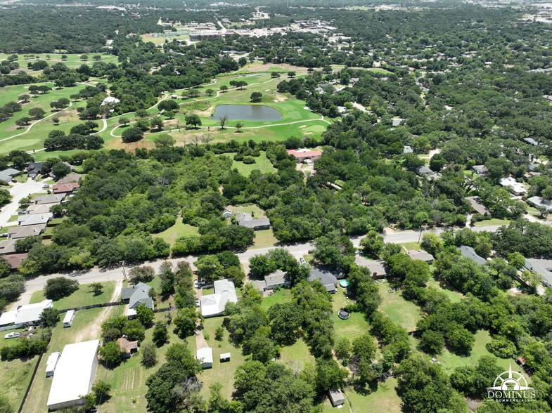 2001-2005 Jenson Rd, Fort Worth, TX à vendre - Photo de l’immeuble – Image 2 sur 7