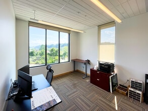 20 Artful Way, Asheville, NC à louer Photo intérieure– Image 1 sur 5