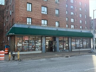 Plus de détails pour 2216-2260 E Tremont Ave, Bronx, NY - Local commercial à louer