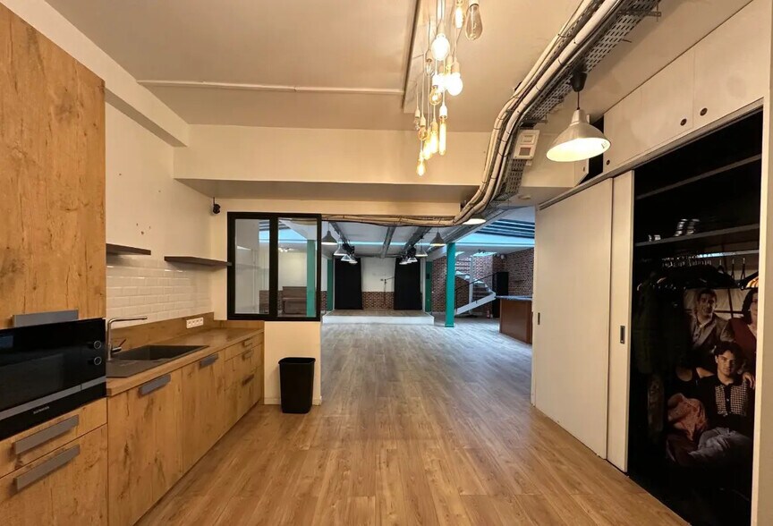 Bureau dans Levallois-Perret à vendre - Photo de l’immeuble – Image 1 sur 7