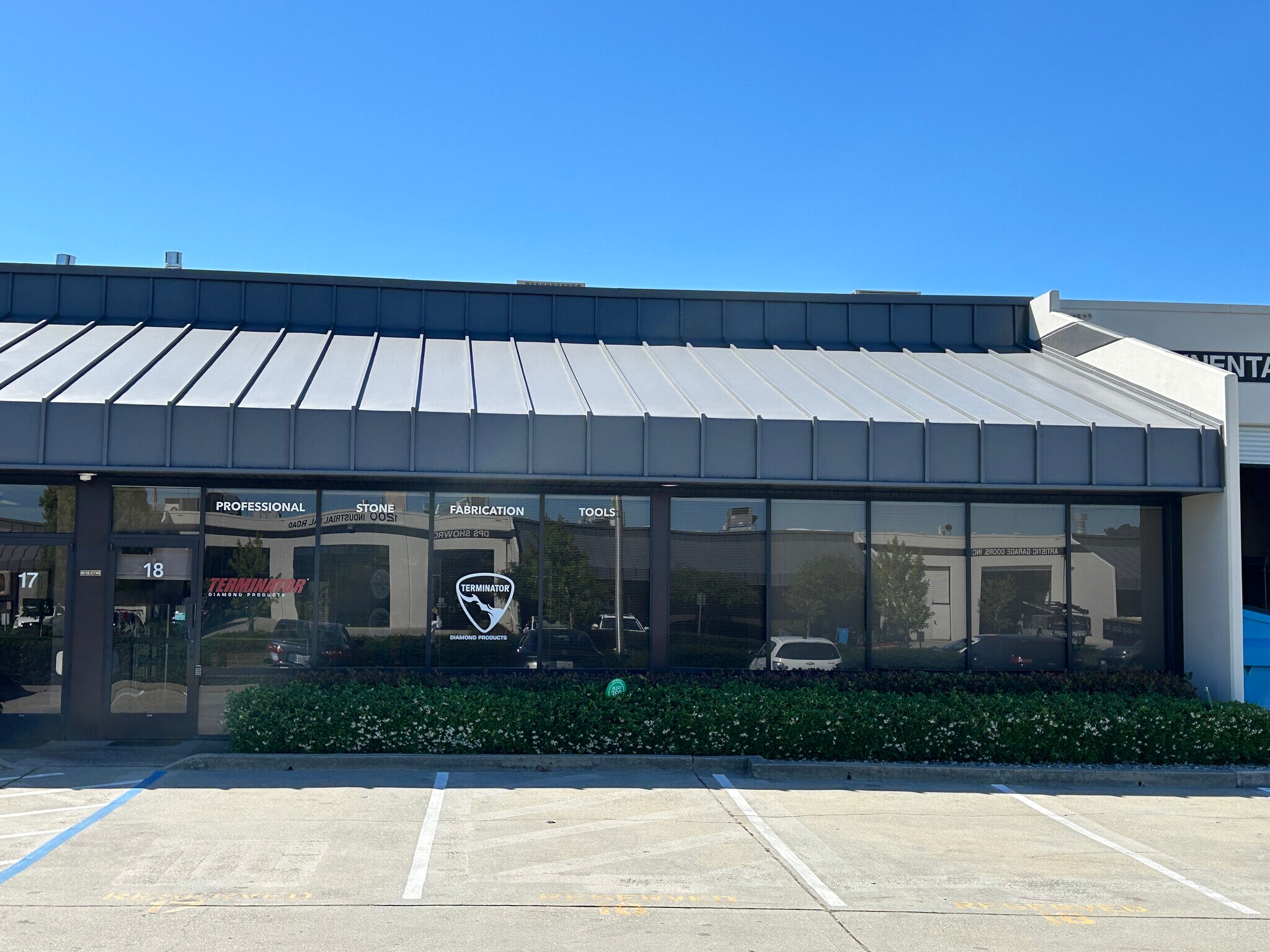 1300 Industrial Rd, San Carlos, CA à louer Photo de l’immeuble– Image 1 sur 12
