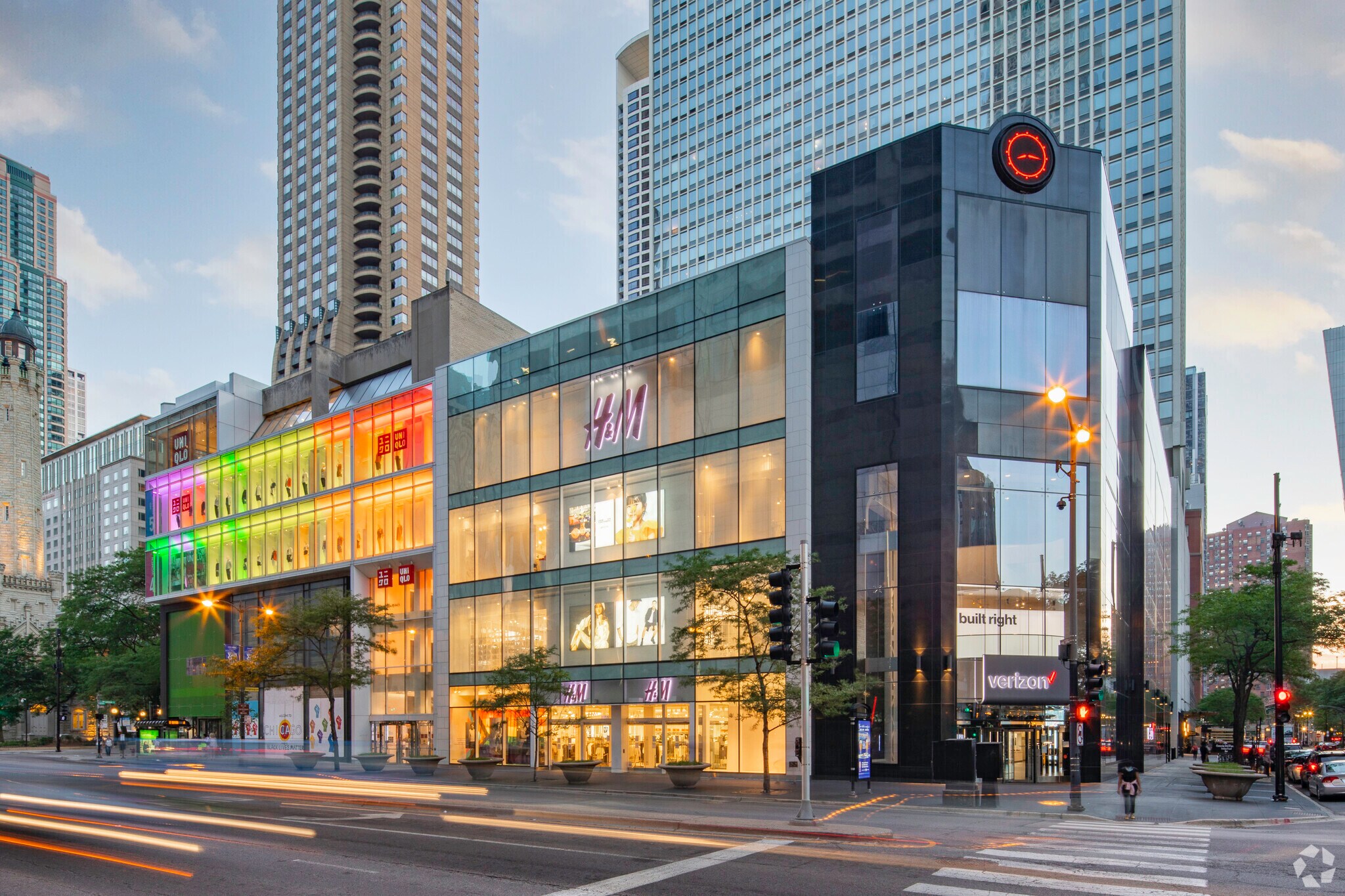 840 N Michigan Ave, Chicago, IL à louer Photo principale– Image 1 sur 6