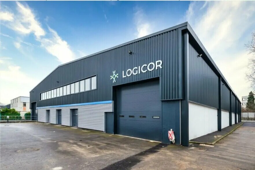 Industriel/Logistique dans Le Blanc-Mesnil à louer - Photo de l’immeuble – Image 1 sur 3