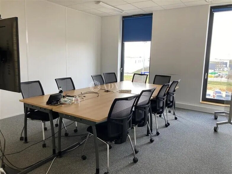 Bureau dans Maxéville à louer - Photo de l’immeuble – Image 1 sur 6