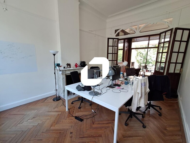 Bureau dans Mouvaux à louer - Photo de l’immeuble – Image 3 sur 15