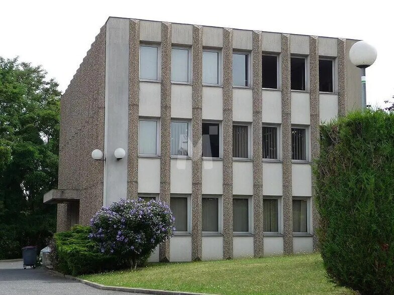 Bureau dans Igny à louer - Photo de l’immeuble – Image 1 sur 5