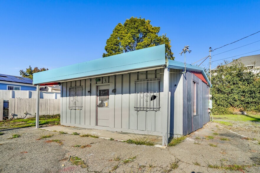 4134 Foothill Blvd, Oakland, CA à vendre - Photo de l’immeuble – Image 3 sur 14