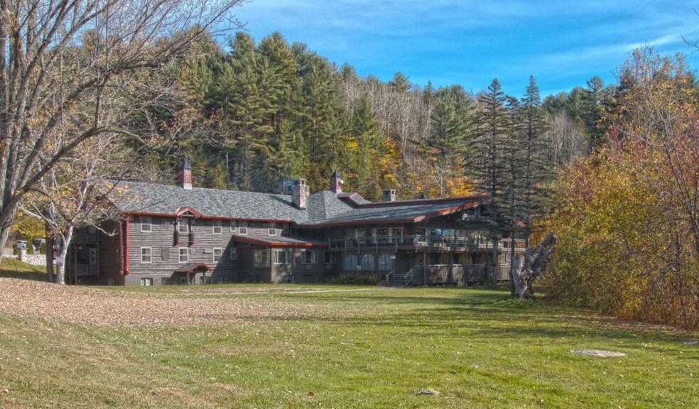1455 Ch Pierre-Péladeau, Sainte-adele, QC à vendre - Photo de l’immeuble – Image 3 sur 4