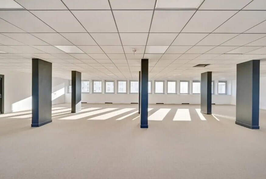 221 Boulevard Davout, Paris à louer - Photo de l’immeuble – Image 1 sur 6