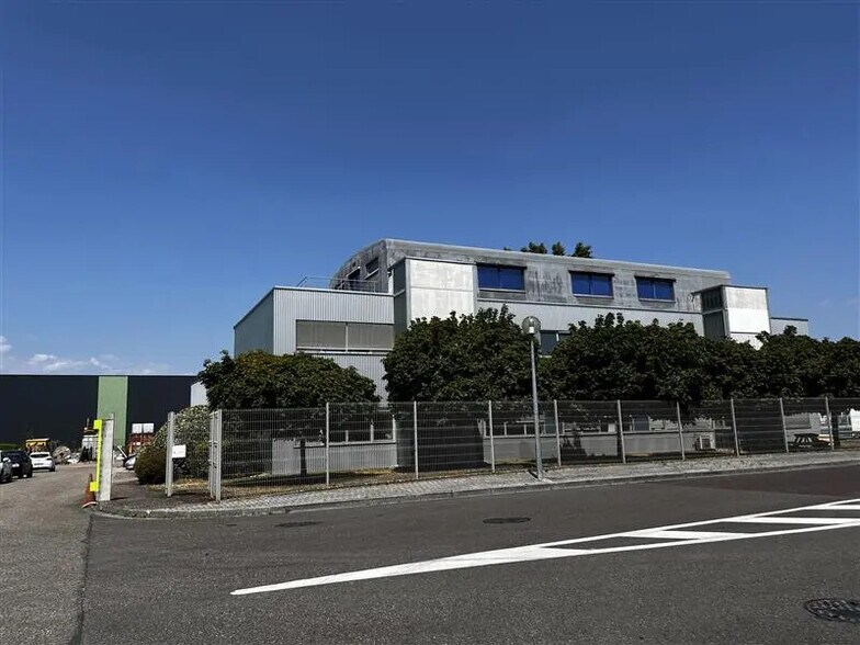 Bureau dans Ostwald à louer - Photo de l’immeuble – Image 2 sur 10