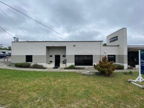 935-937 E Trinity Ln, Nashville, TN à louer Photo de l’immeuble– Image 2 sur 18