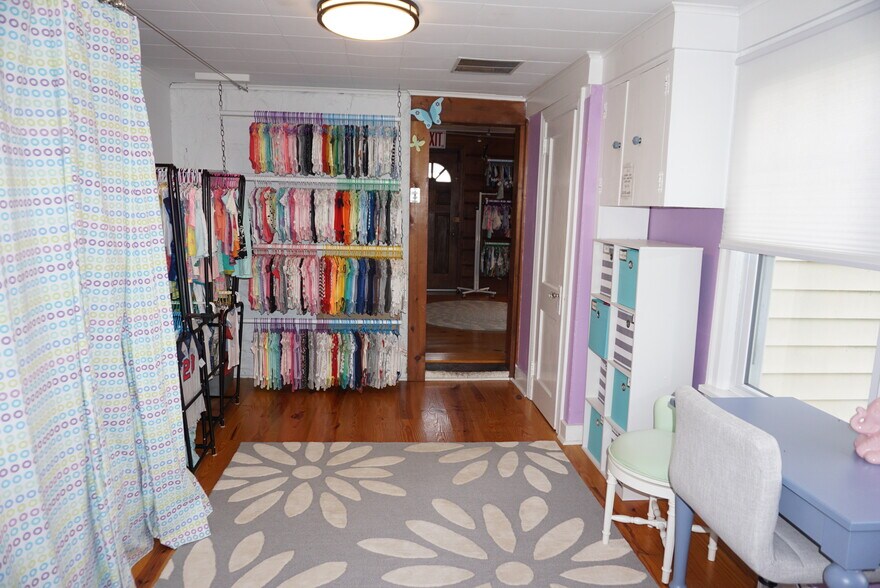 10 E Butler Ave, Chalfont, PA à louer - Photo de l’immeuble – Image 3 sur 8
