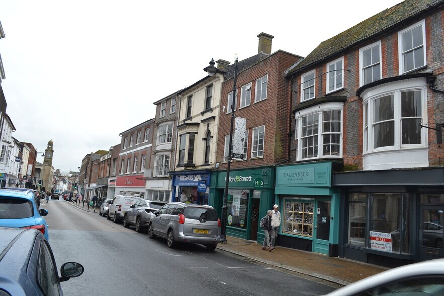 44 High St, Newport à vendre - Photo de l’immeuble – Image 3 sur 3