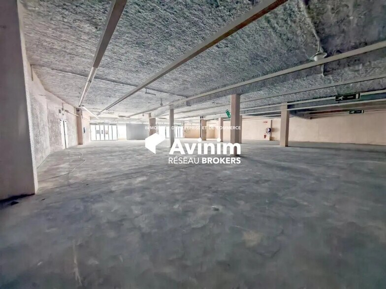 Local commercial dans Parthenay à vendre - Photo intérieure – Image 1 sur 7