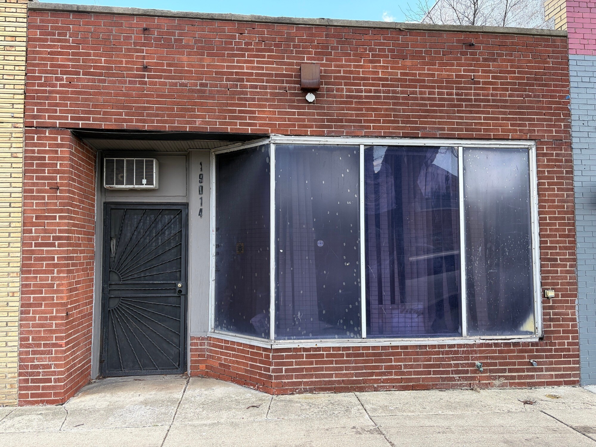 19014 Hayes St, Detroit, MI à vendre Photo principale– Image 1 sur 2